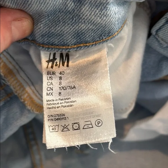 H&M Divided High Waisted Light Blue Distressed Denim Jean Shorts - Picture 4 of 5